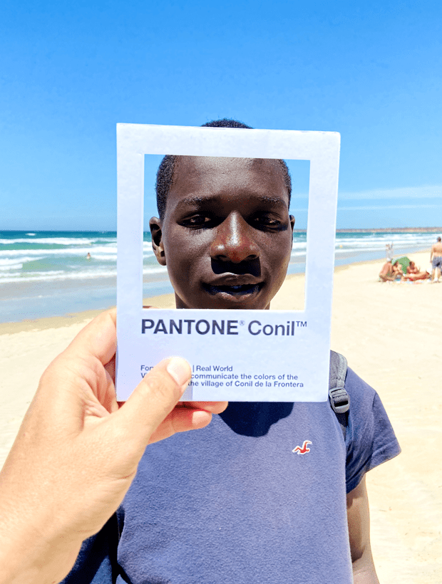 Vendedor. Pantone Conil Vendedor. Pantone Conil